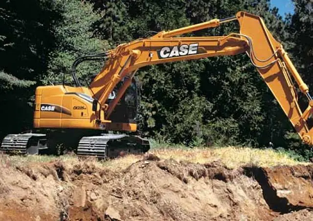 Case CX 135 MSR