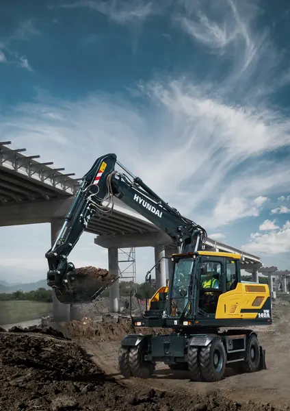 Hyundai HW140A thumbnail 3