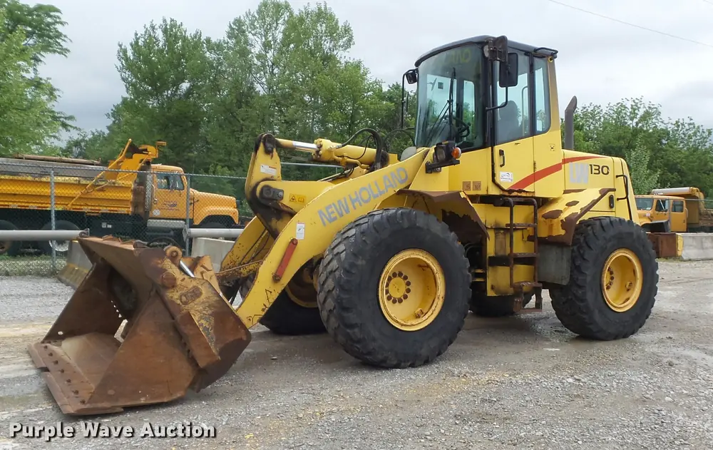 New Holland LW130