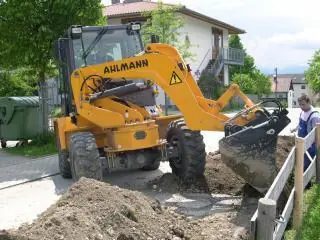 Ahlmann AS 70