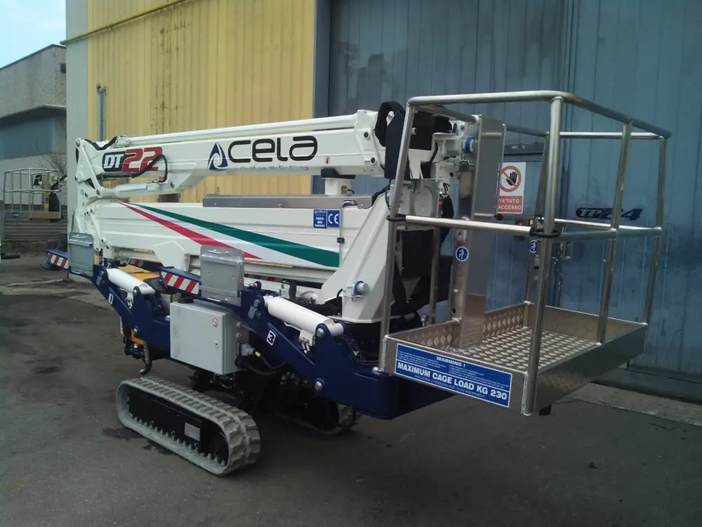 CELA DT22 Spyder thumbnail 3