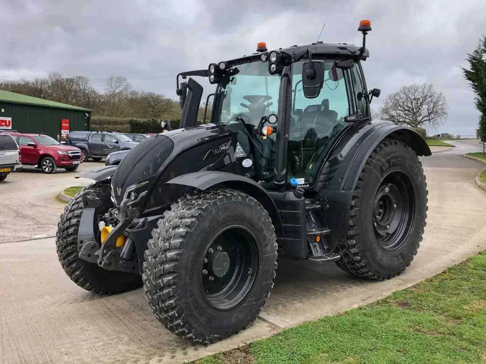 Valtra N135D