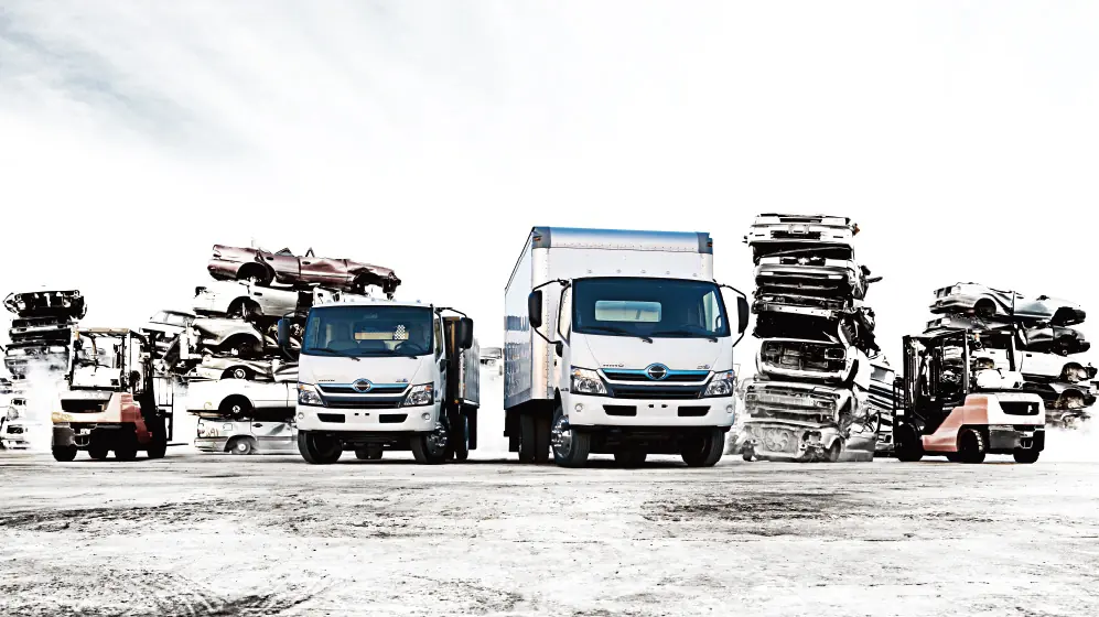 Hino 300 614 LWB 4x2 thumbnail 3