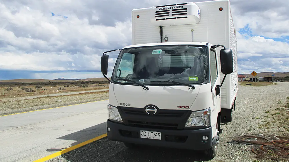 Hino 300 614 LWB 4x2 thumbnail 4