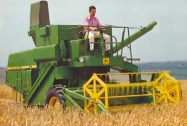 John Deere 925