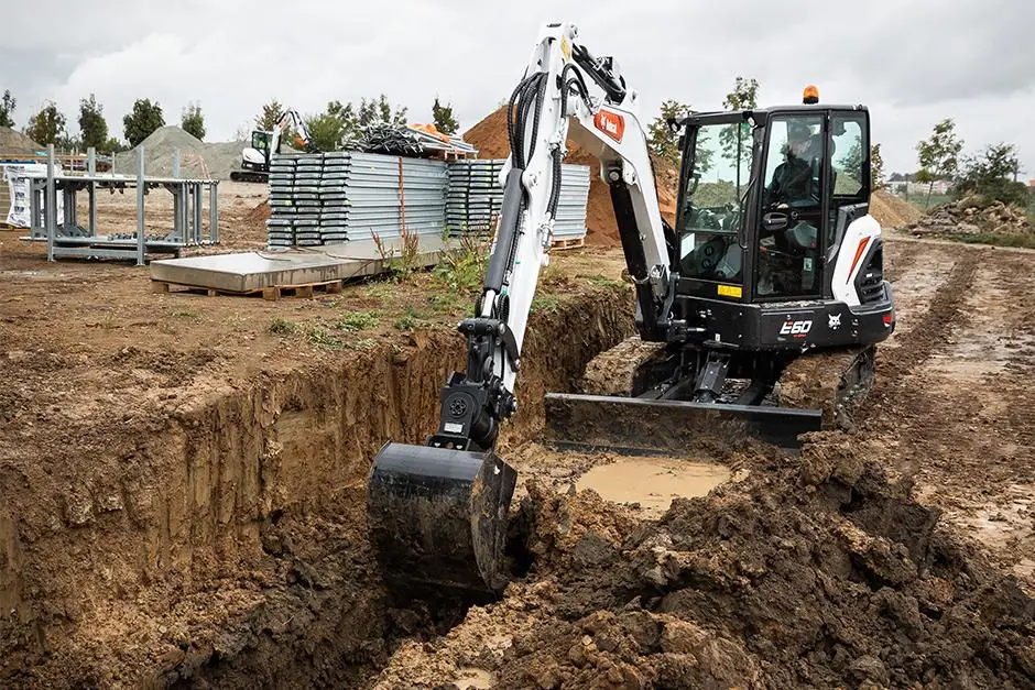 Bobcat E60 thumbnail 3