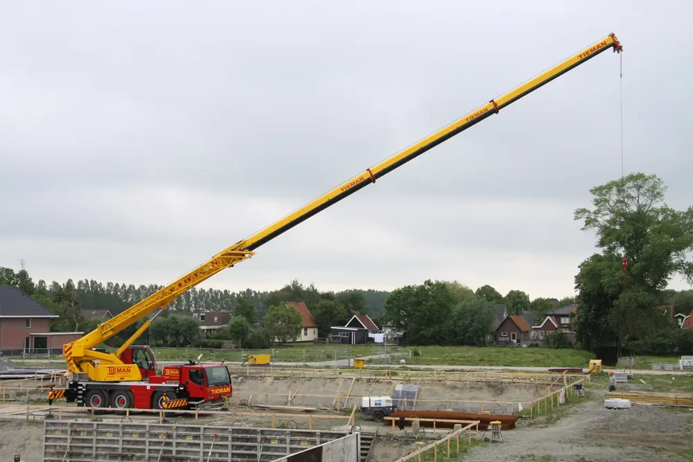Liebherr LTM 1050-3.1 thumbnail 5