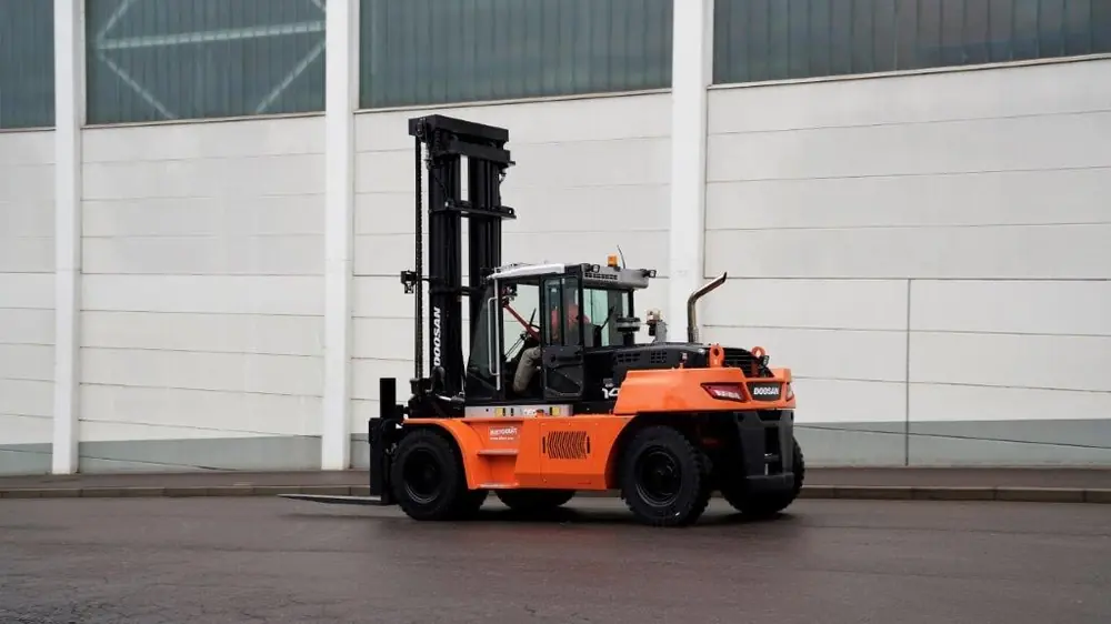 Doosan D140S-7