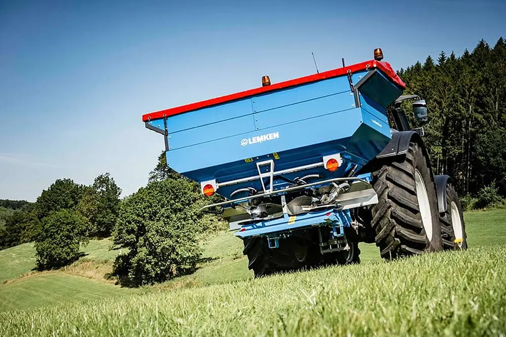 Lemken Tauri 8