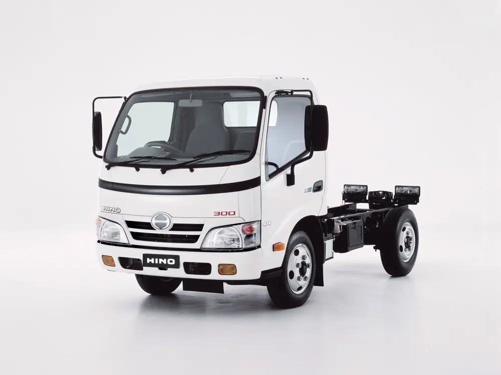 Hino 300 DUTRO CITY 4x2