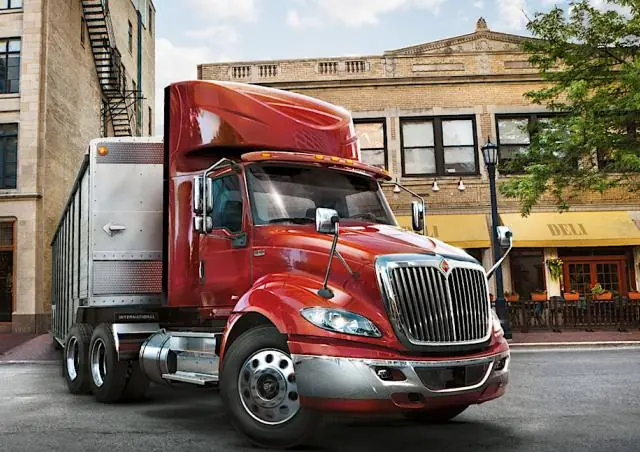 International RH613 113 Day Cab