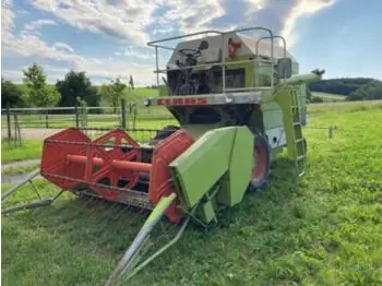 Claas Dominator 38