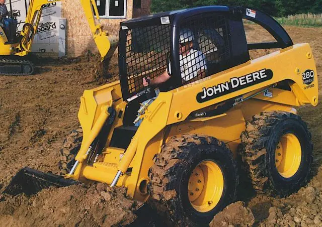 John Deere Construction 250