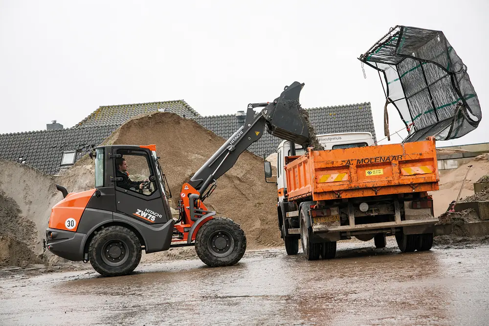 Hitachi ZW75-6 thumbnail 3