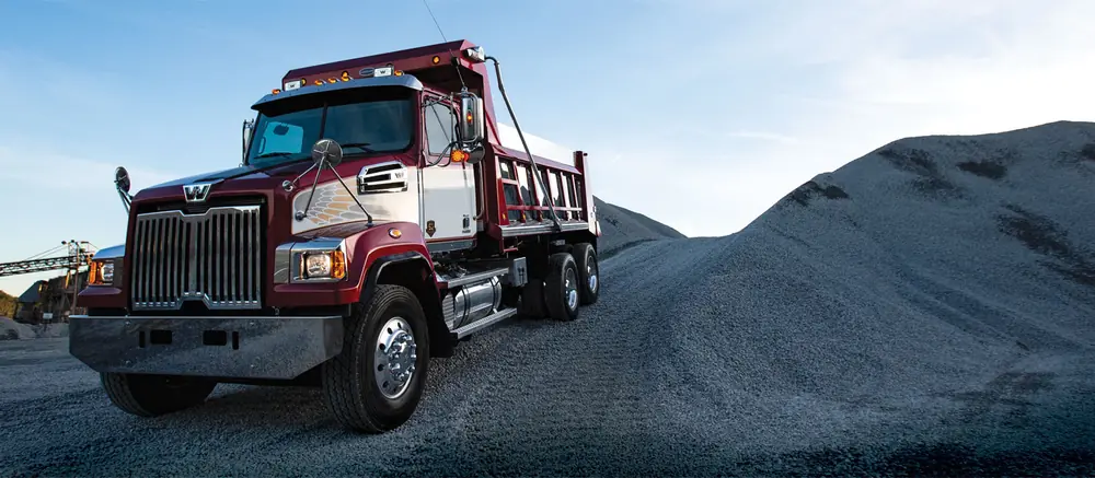 Western Star 4700 SF 40" Low Roof Detroit DD13 thumbnail 2