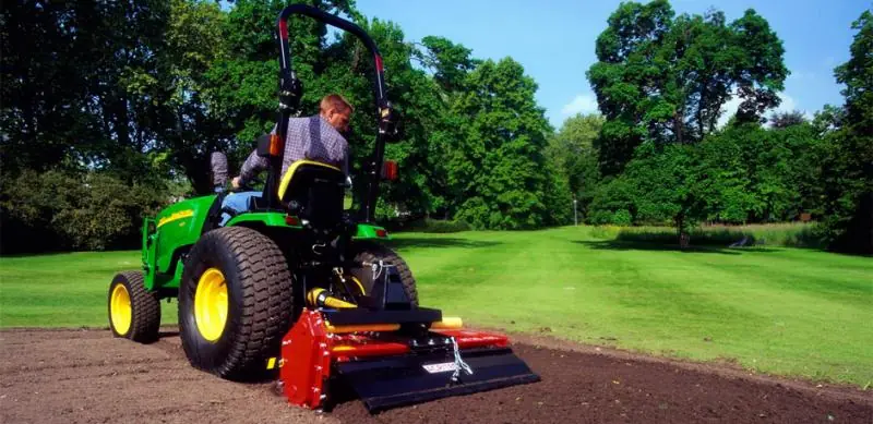 John Deere 2320 thumbnail 4