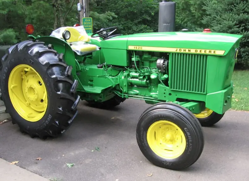 John Deere 1520