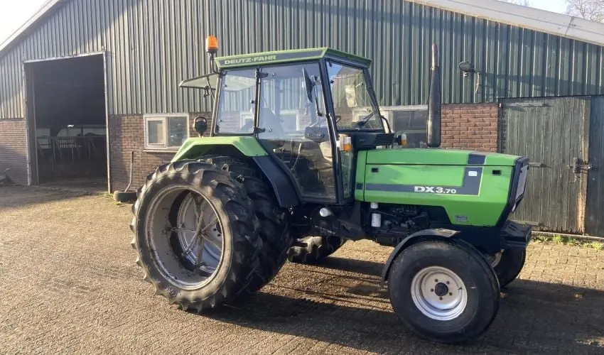 DEUTZ-FAHR DX 3.70 V