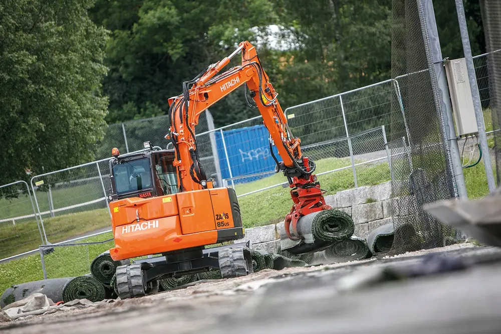Hitachi ZX85US-5A