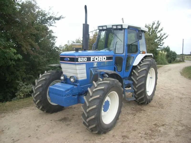 Ford-NH 8210
