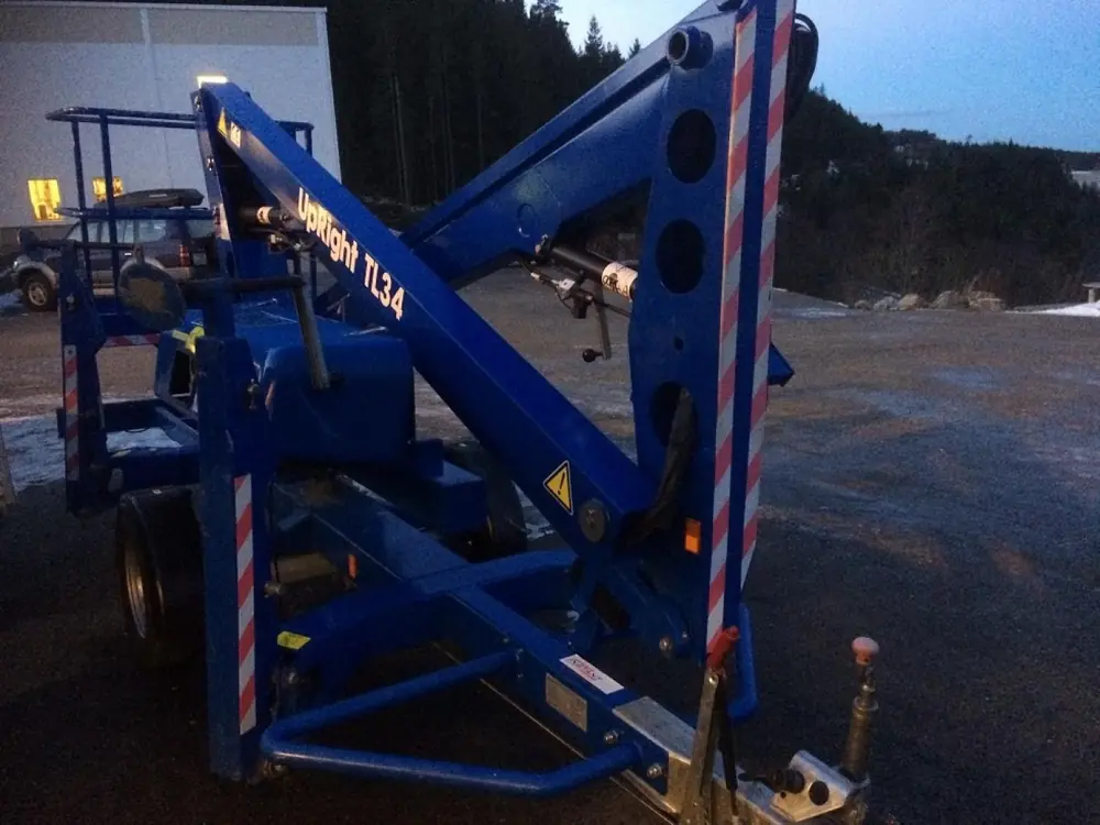 UpRight TL 34