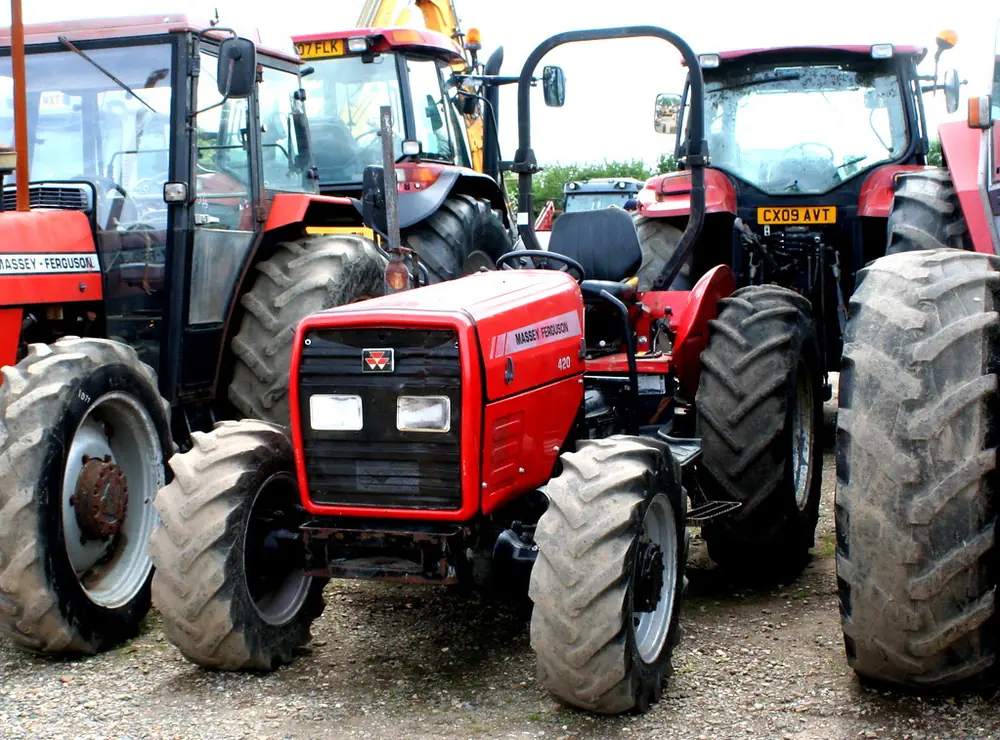 Massey Ferguson MF 420 Kompakt
