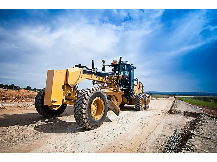 Caterpillar 12M thumbnail 4