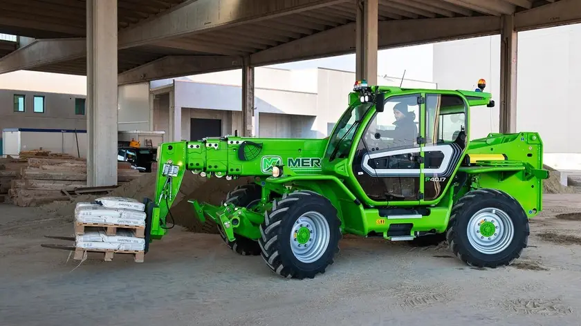 Merlo P 40.17 EE