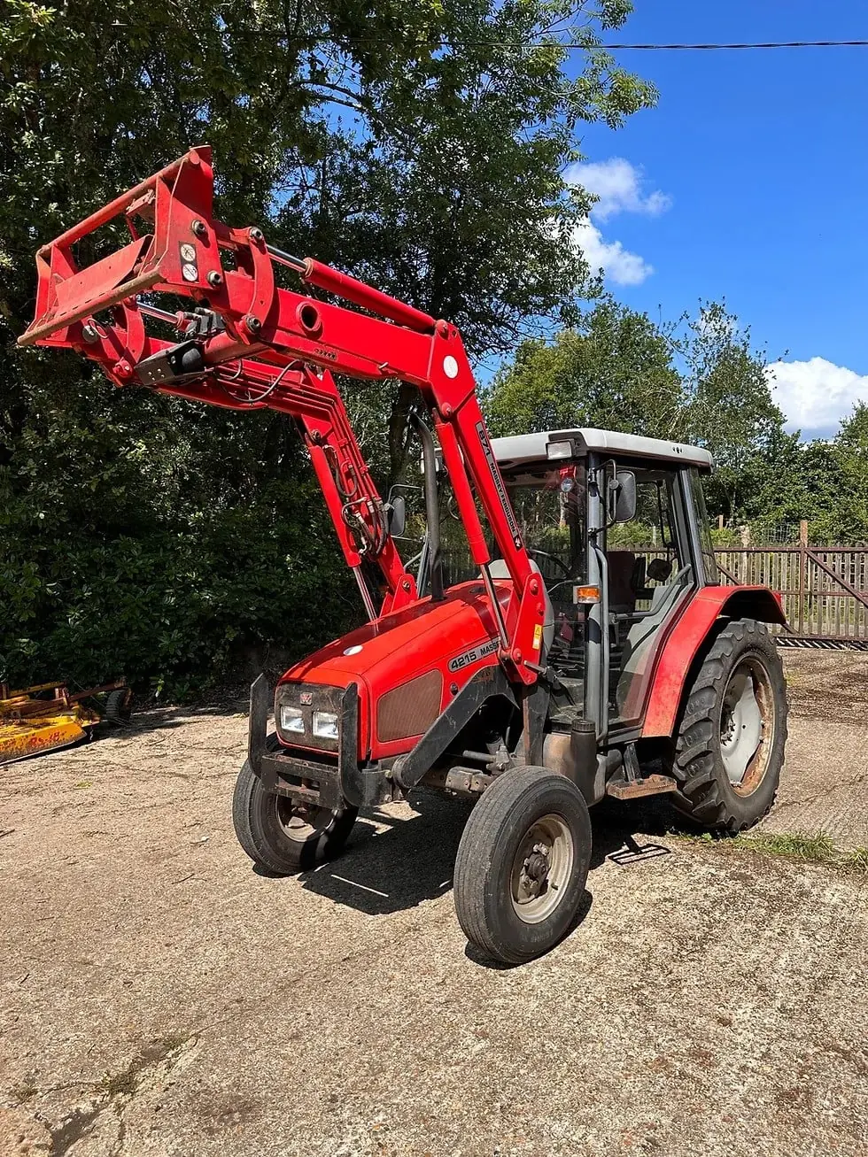 Massey Ferguson MF 4215 LPF
