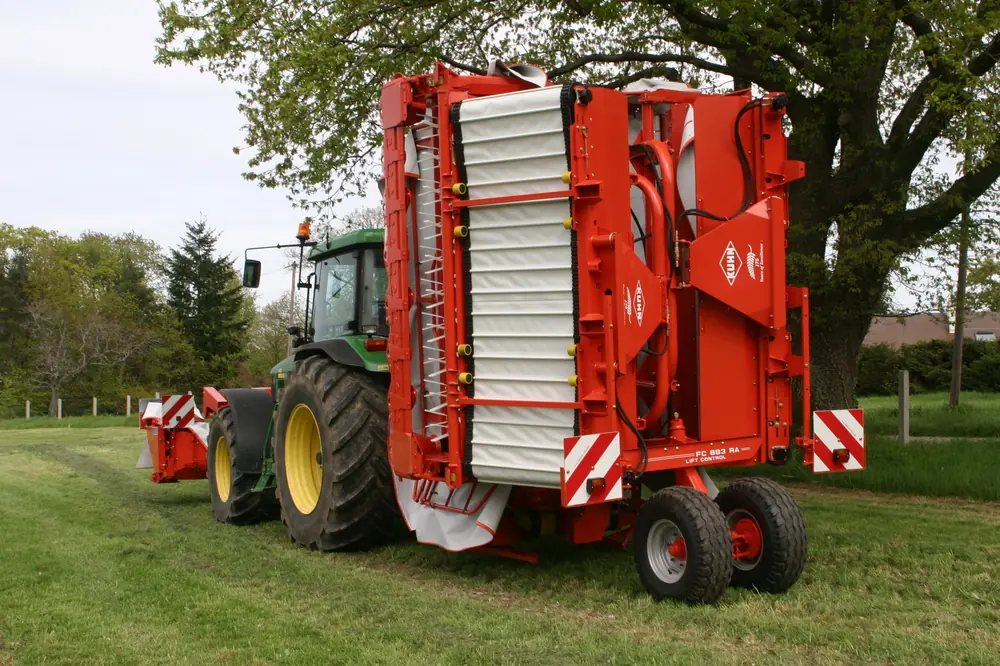 Kuhn FC 883 FF-RA