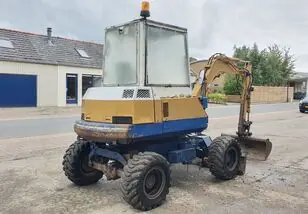 Komatsu PW30-1