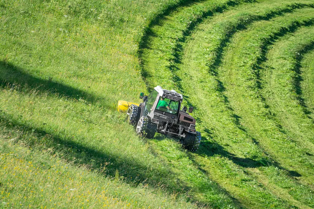 Pöttinger NovaCat F 2700 Alpin thumbnail 4