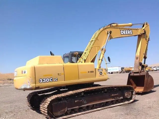 John Deere Construction 330C