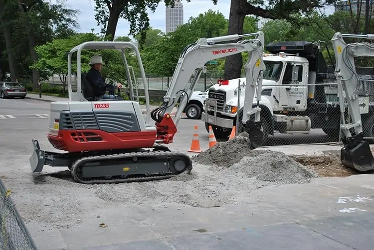 Takeuchi TB 235 Hybrid