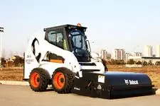 Bobcat Earthforce S18