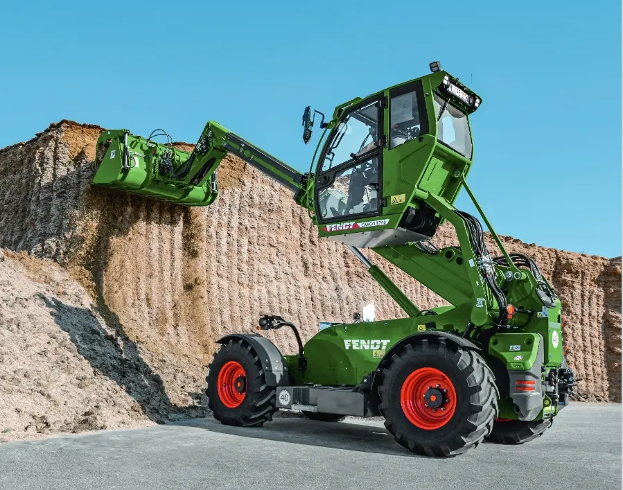 Fendt Cargo T740 thumbnail 4