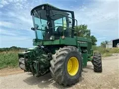 John Deere 5830
