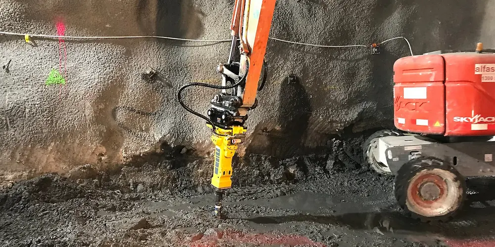 Epiroc SB 302 T
