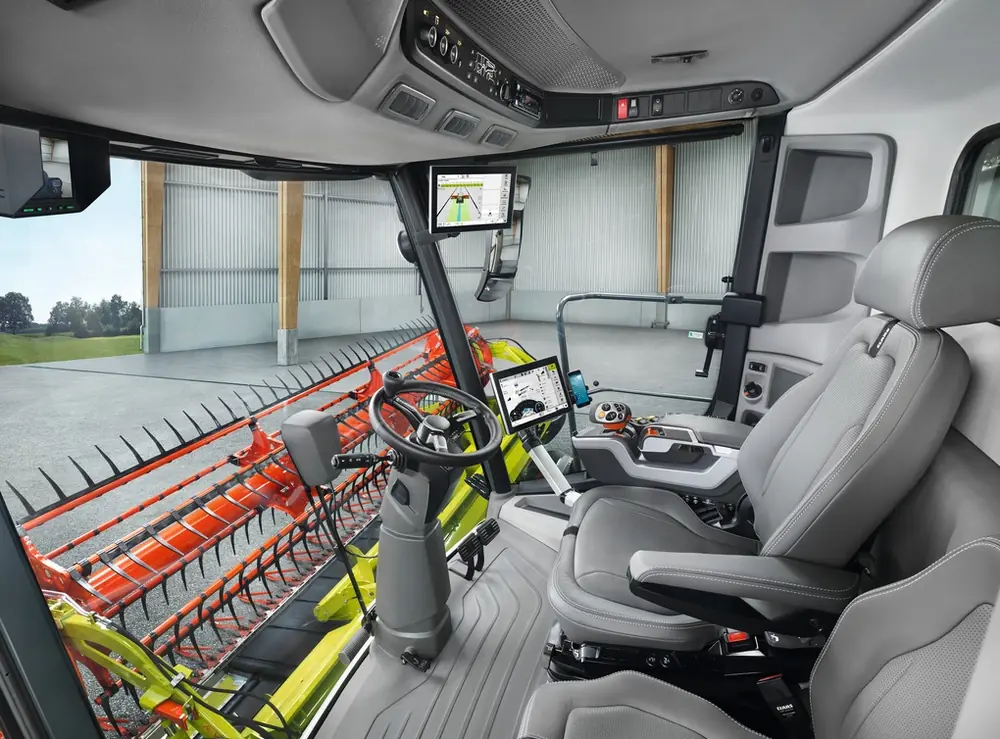 Claas Trion 730