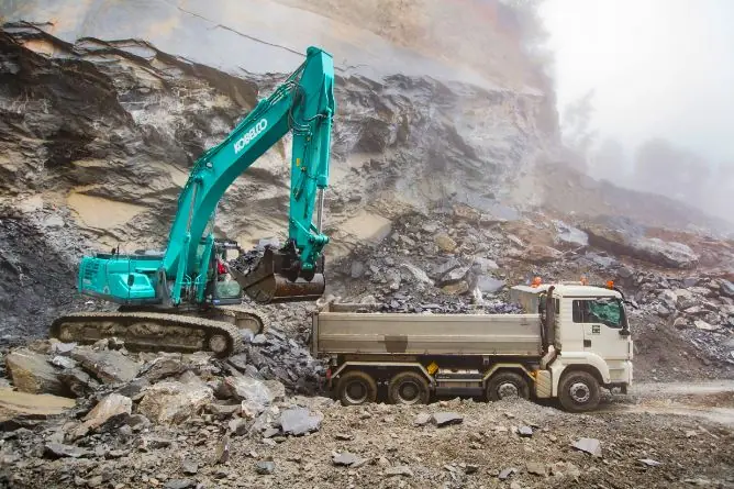Kobelco SK 350 LC 10 thumbnail 8