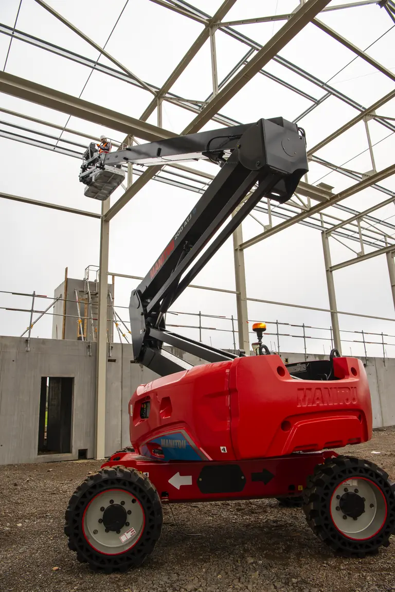 Manitou 200 ATJ e CR