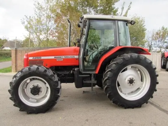 Massey Ferguson MF 4260 STD