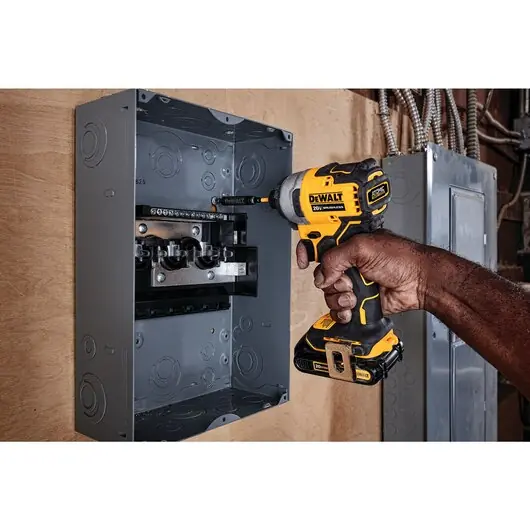 DEWALT DCF809C1