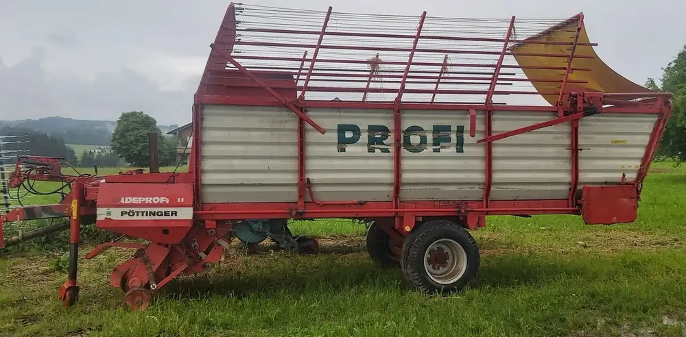 Pöttinger Ladeprofi 2