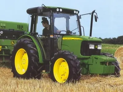 John Deere 5515 V