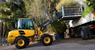 Volvo L25F thumbnail 2