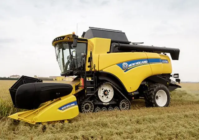 New Holland CX8.90 Raupe