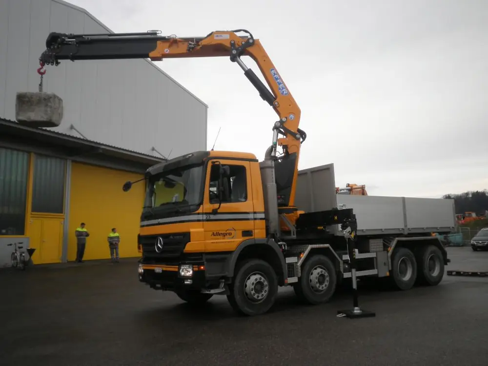 Effer 225 4S
