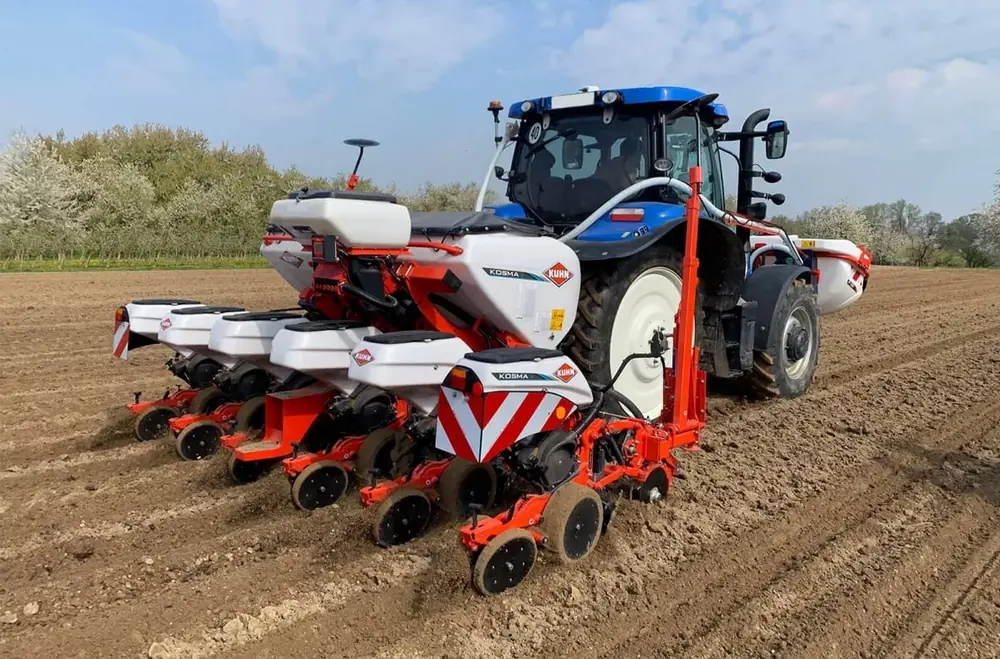 Kuhn Kosma R E thumbnail 3