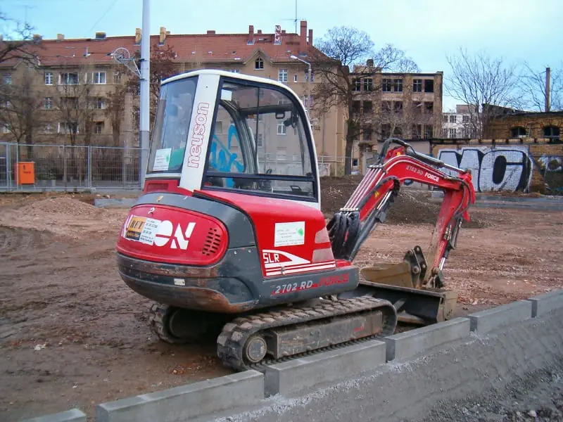 Neuson 2702 Force